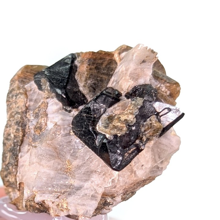 Spinel, forsterite, Parker Mine, Canada, 2.5 cm
