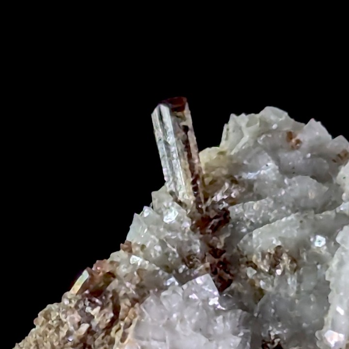 Allanite, dolomite, Trimouns, France, 2,2 cm