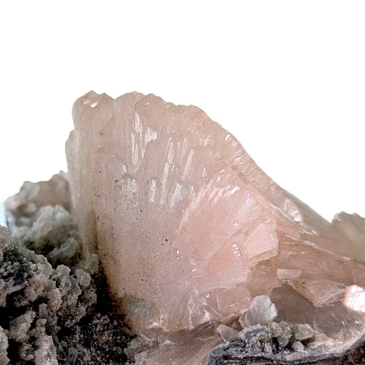 Stilbite, Pune, India, 683 grams