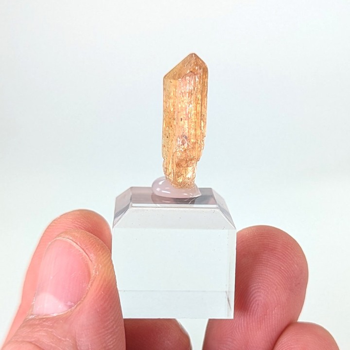 Topaze impériale, Ouro Preto, Brésil, 2,2 cm