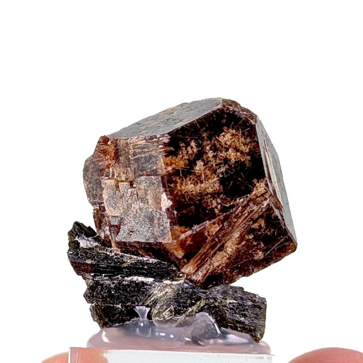 Grenat, épidote, Diakon, Mali, 2,3 cm
