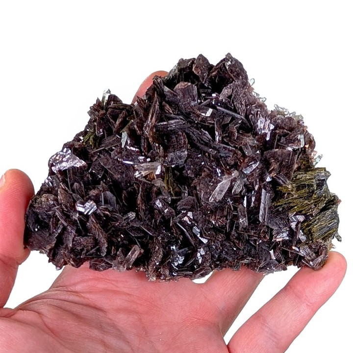 Axinite, quartz, épidote, Mine de Sayán, Pérou, 188 grammes