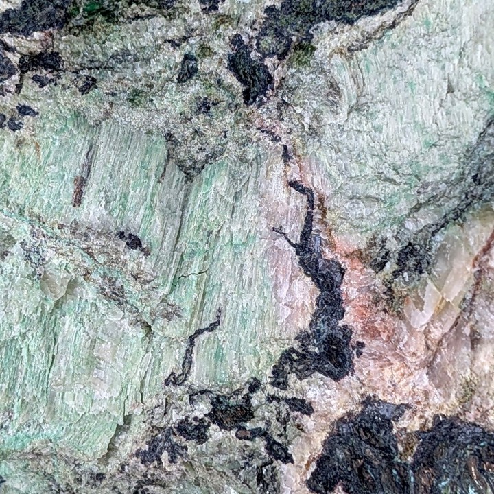Nickeline, annabergite, Aït Ahmane, Morocco, 662 grams