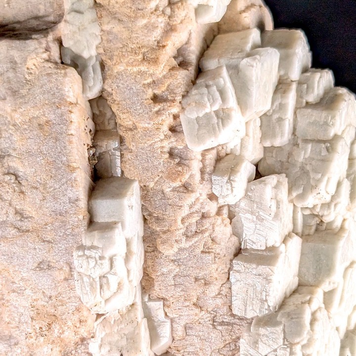 Orthose, albite, monts Organ, États-Unis, 315 grammes