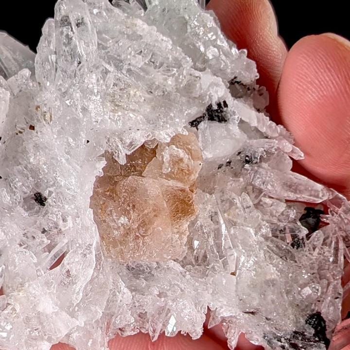 Hubnerite, quartz, fluorite, Pasto Bueno, Peru, 99 grams