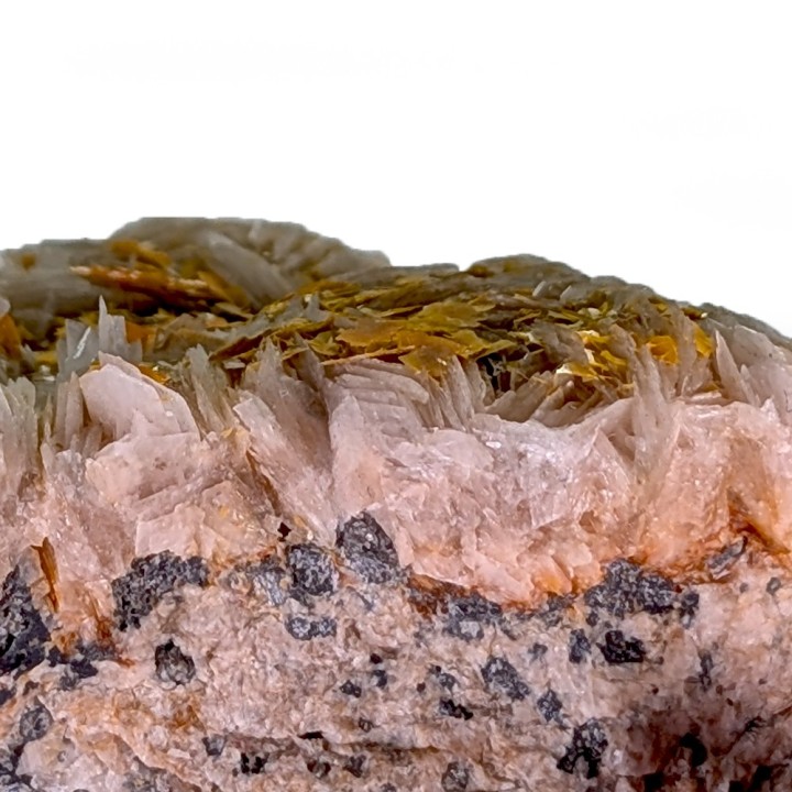 Wulfénite, baryte, mine Les Dalles, Maroc, 263 grammes