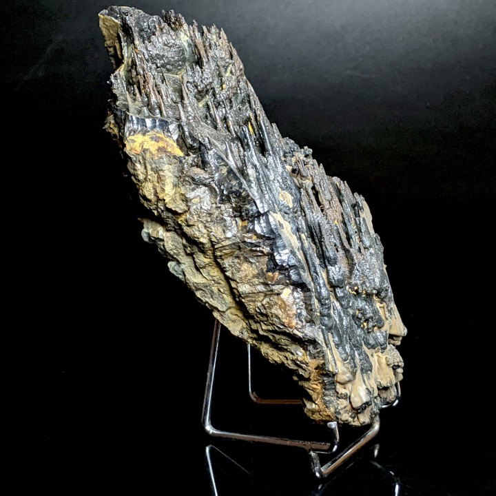 Goethite, pyrolusite, Peyreblanque, France, 728 g