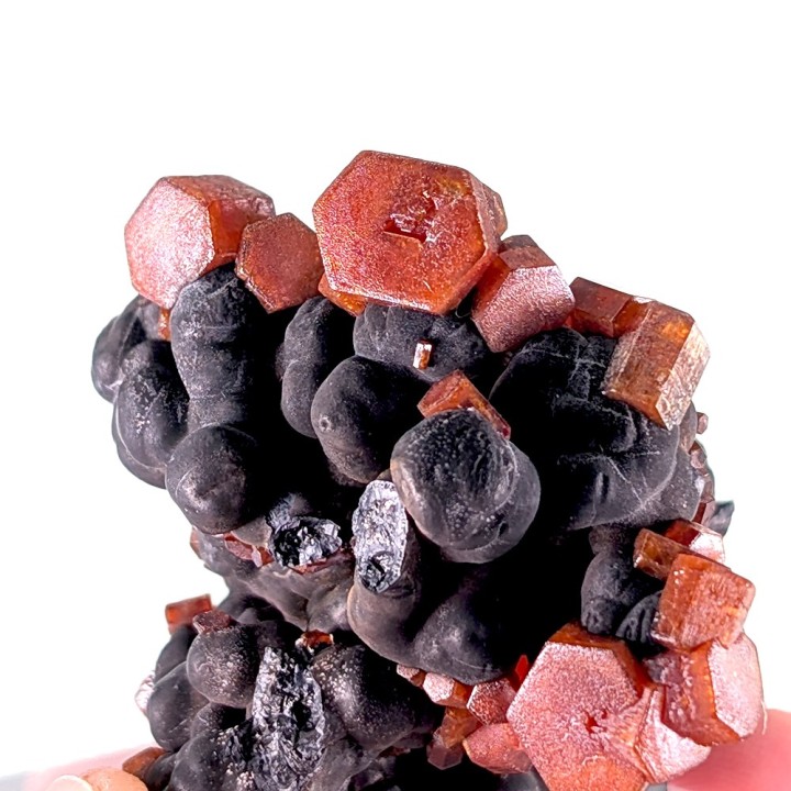 Vanadinite, goethite, Taouz, Maroc, 136 grammes