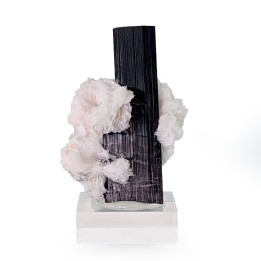 Tourmaline, Albite, Vallée de Shigar, Pakistan, 62 grammes