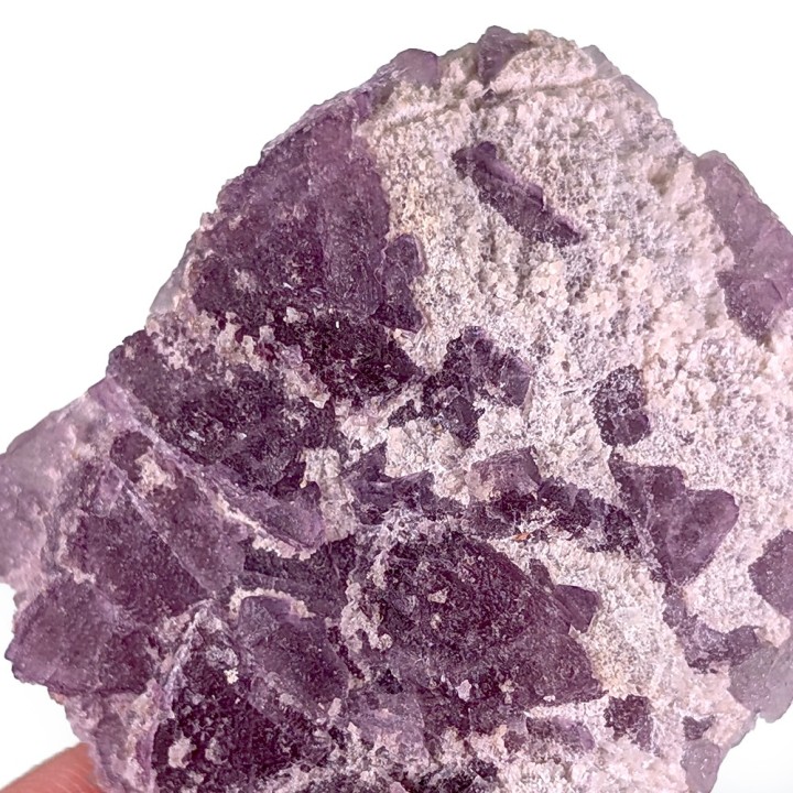Fluorite, Maine-Reclesne, France, 76 grammes