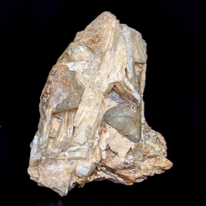 Fluorite, Lantignié, France, 93 g