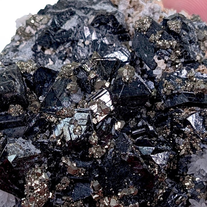 Tétrahédrite, pyrite, Mine de Cavnic, Roumanie, 177 grammes