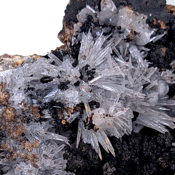 Aragonite, calcite, Gergovie, France, 80 grammes