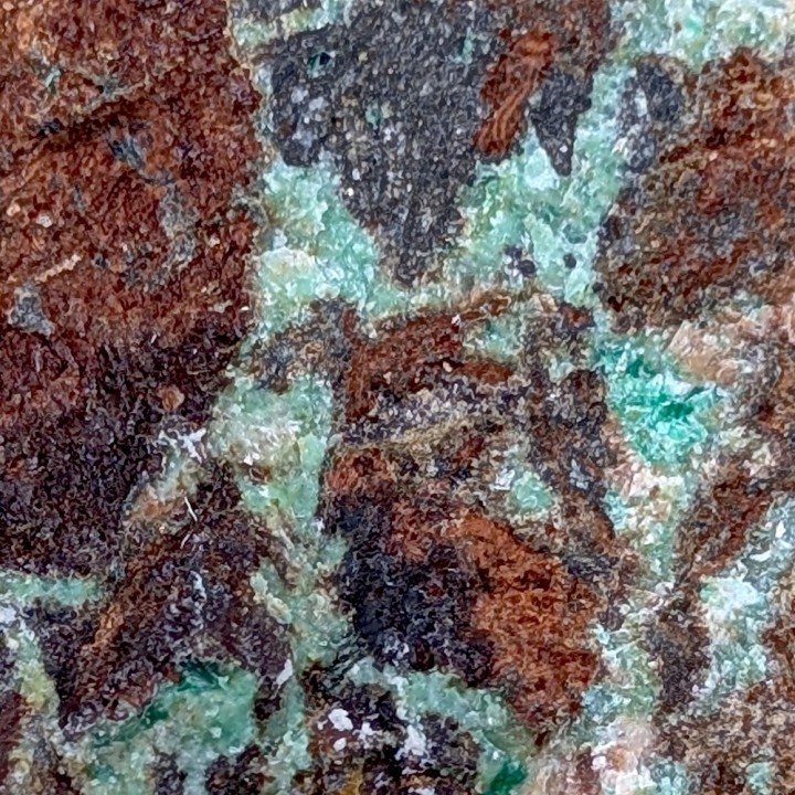 Annabergite, Mine à ciel ouvert du Km 3, Grèce, 103 grammes
