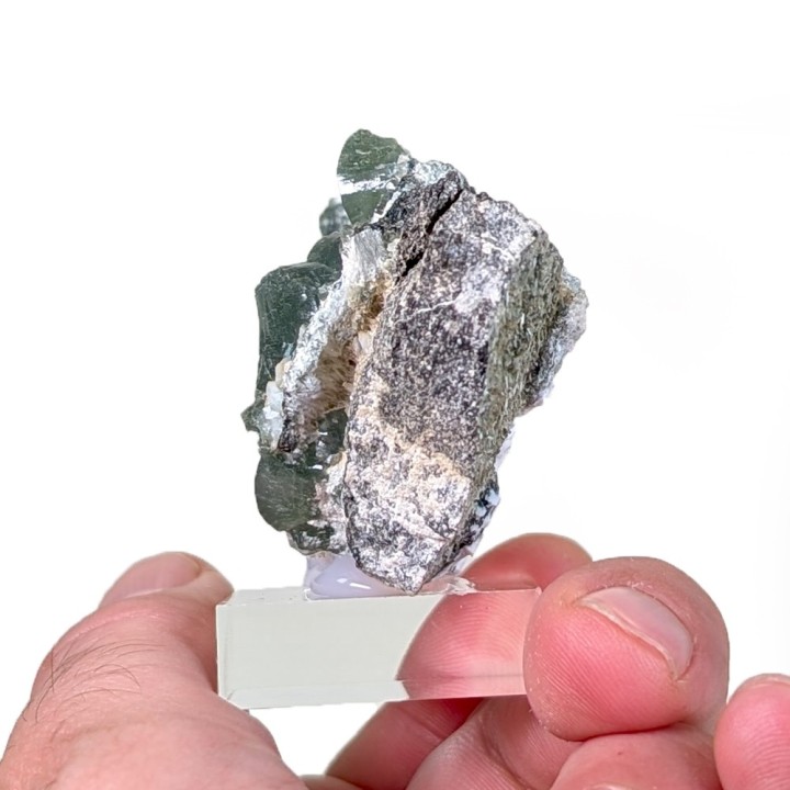 Prehnite, La Combe de la Selle, France, 73 grammes