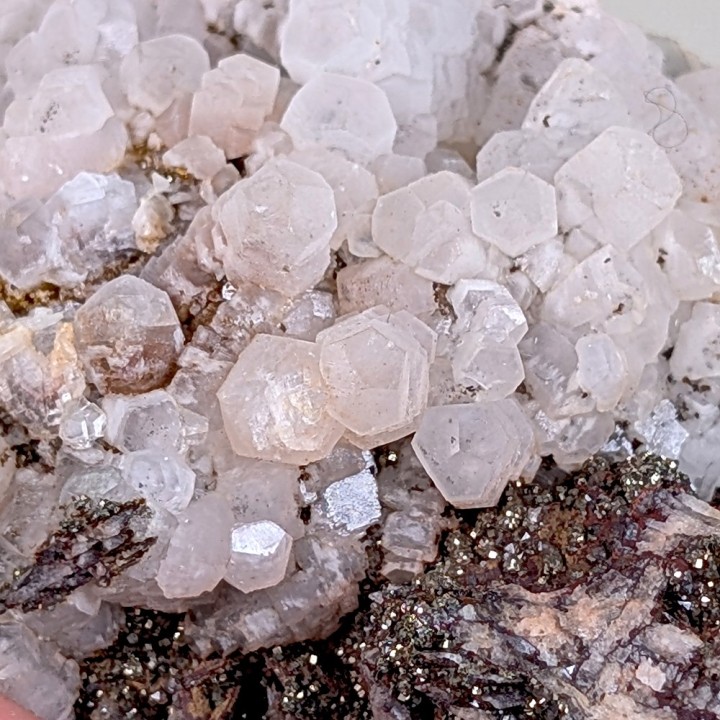 Calcite, baryte, pyrite, Oumjrane, Maroc, 231 grammes