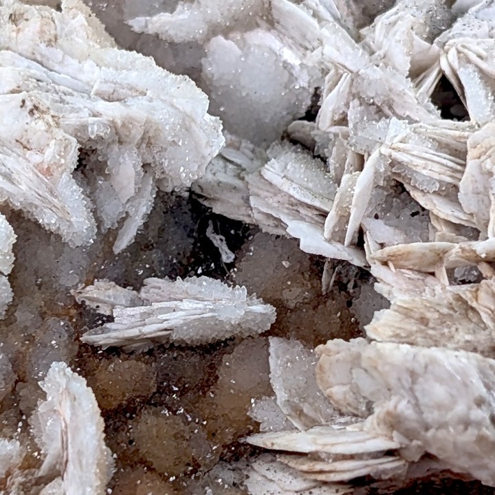 Baryte, quartz, Péronne, France, 222 grammes
