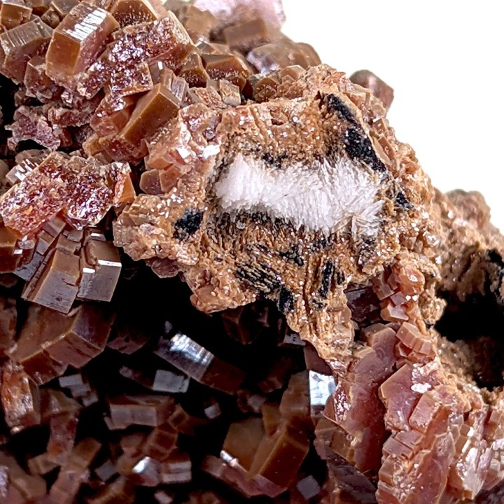 Vanadinite, Mibladen, Maroc, 58 grammes