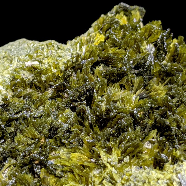 Epidote, Alicante, Espagne, 263 g